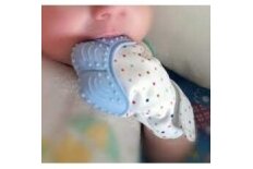 Baby Glove Teether SAVANNA 1 Baby Glove Teether SAVANNA 1