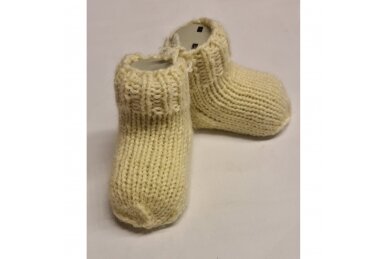 Wool socks for a newborn